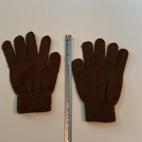 Brown Gloves Mittens - Picture 3 of 3
